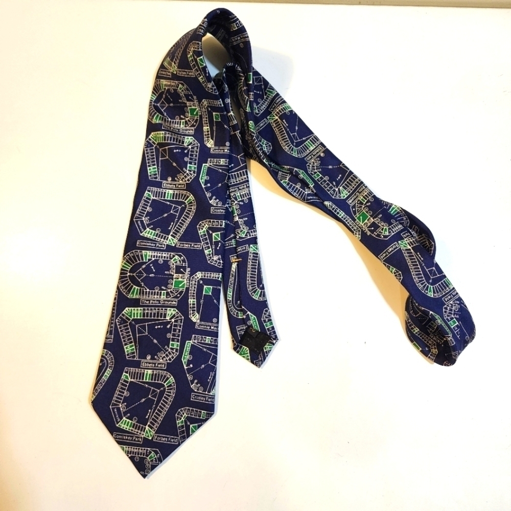 JOSH BACH Vintage Men's neck tie  silk baseball stadium
